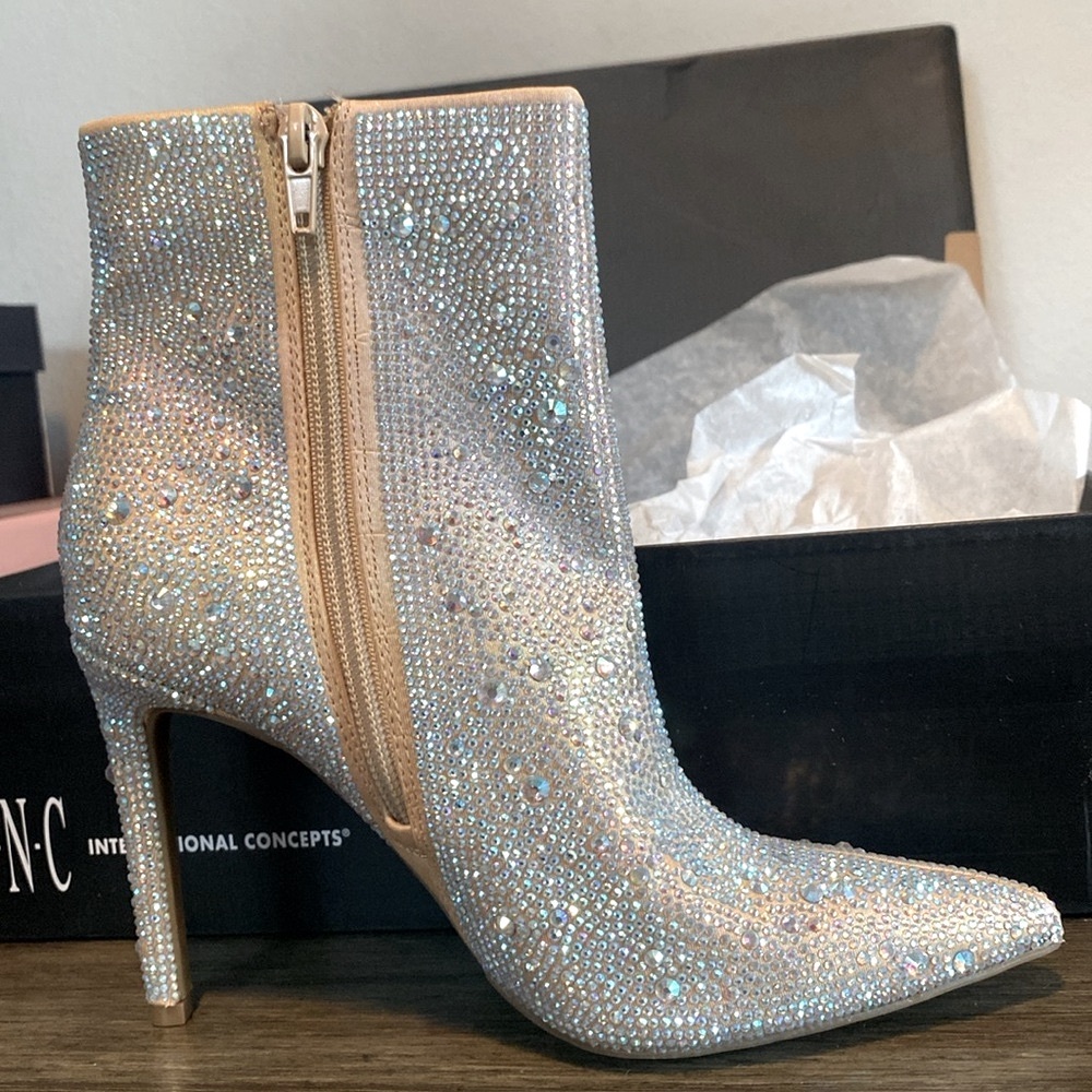 NIB [INC International Concepts] Reisa 6 Pointed Sparkle Ankle Boots Women’s 5.0 - Picture 9 of 15